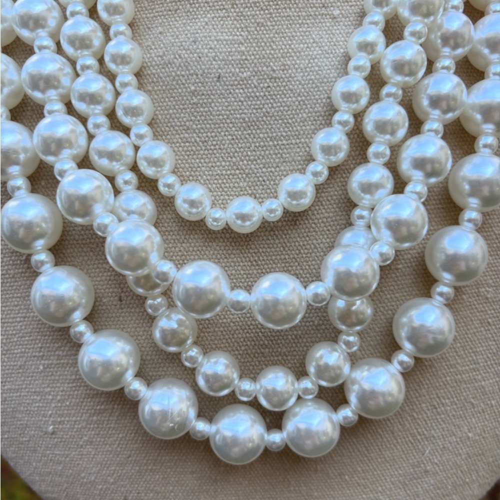 Elegant Pearl Necklace Earrings Set
